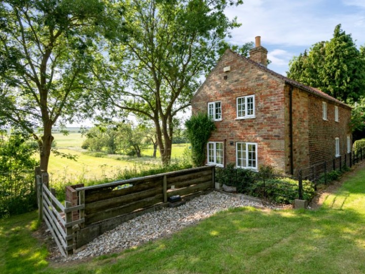 gorgeous holiday rentals east midlands | Thorganby Hall